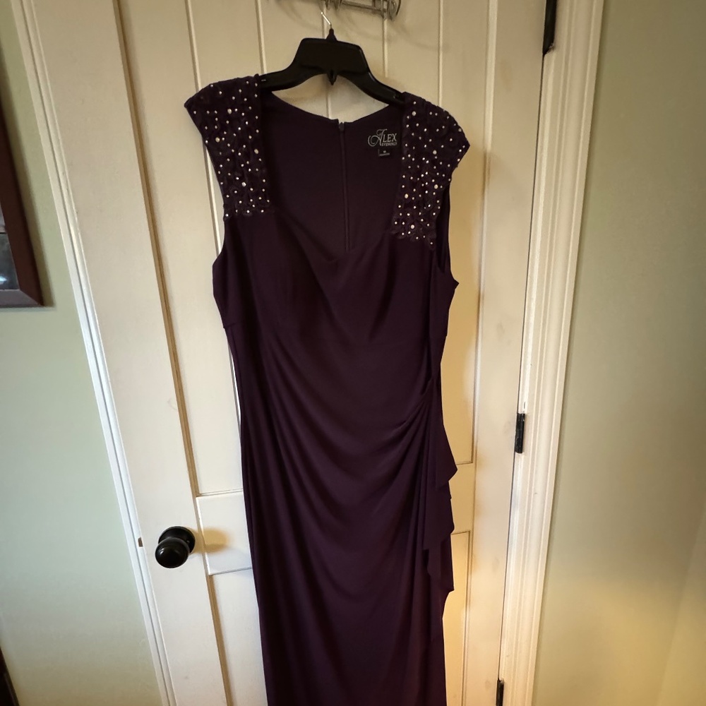 ALEX EVENINGS  Embellished Cap Sleeve Long Dress with Tulip Skirt, Plum, Size 18